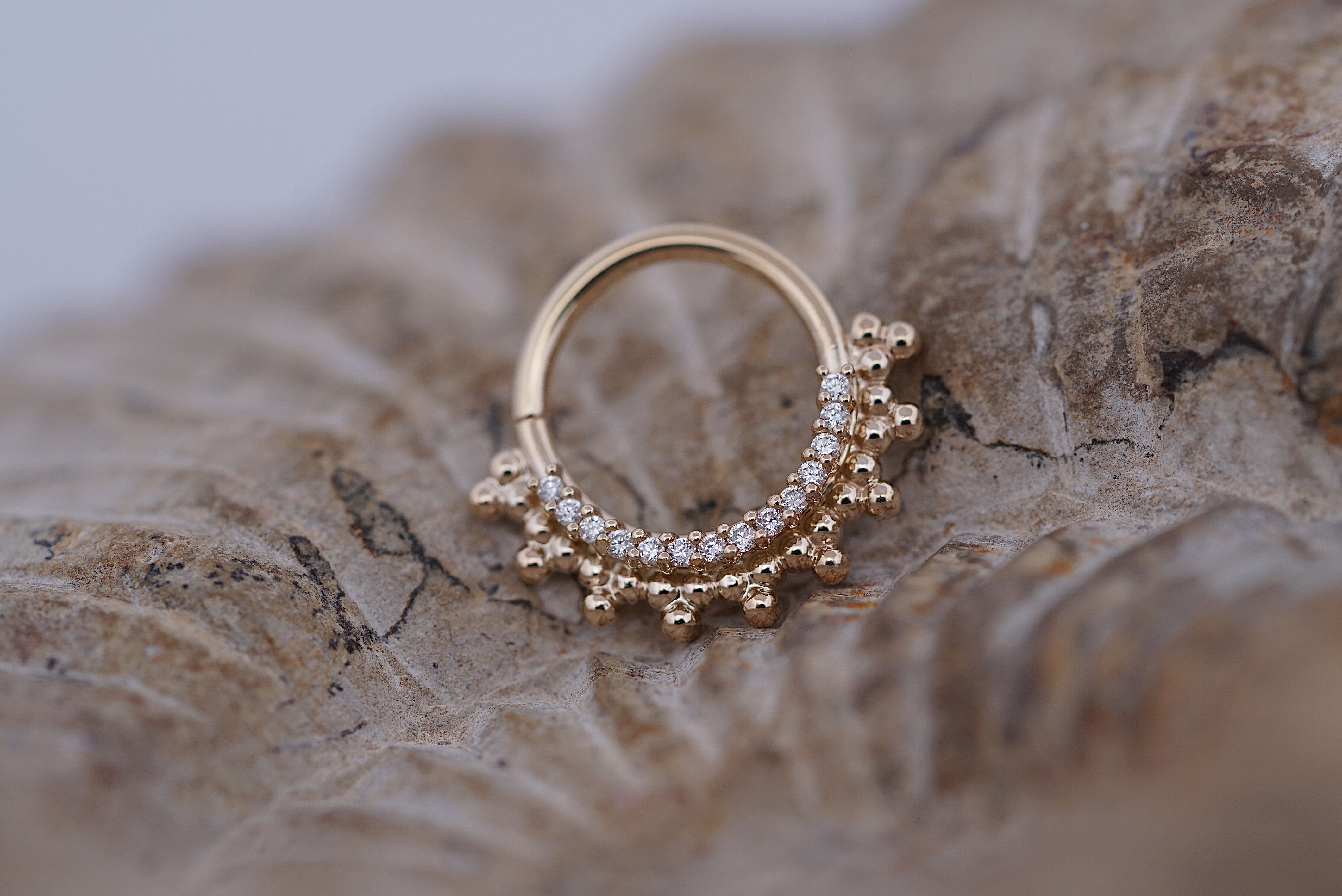 Auron Seam Ring (Option: Yellow gold 3/8'' Diamond)