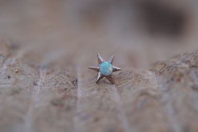 North Star (Option: White Gold synthetic White Opal)