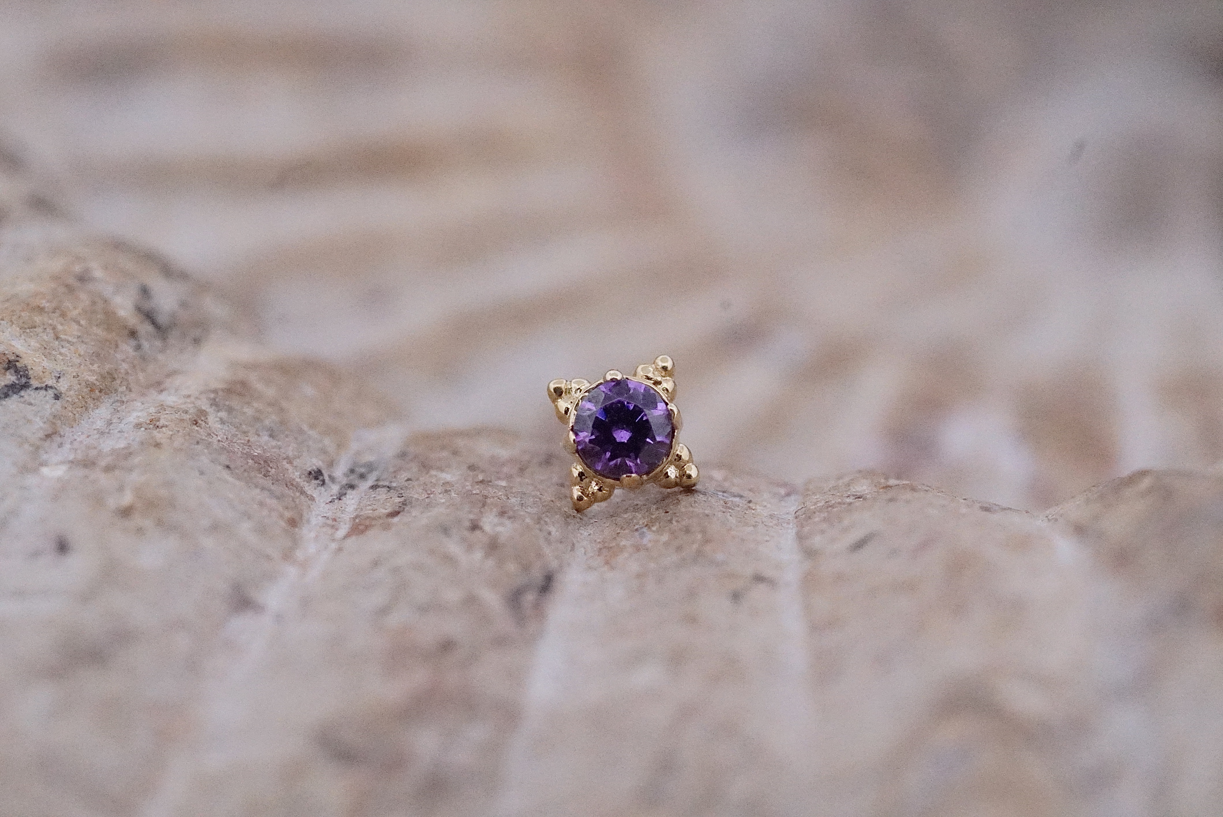 Faceted Gem Zia (Option: 2mm Yellow Gold Amethyst)