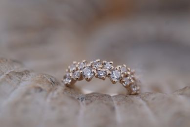 Evelyn Seam Ring (Option: 18g 5/16 Yellow Gold)