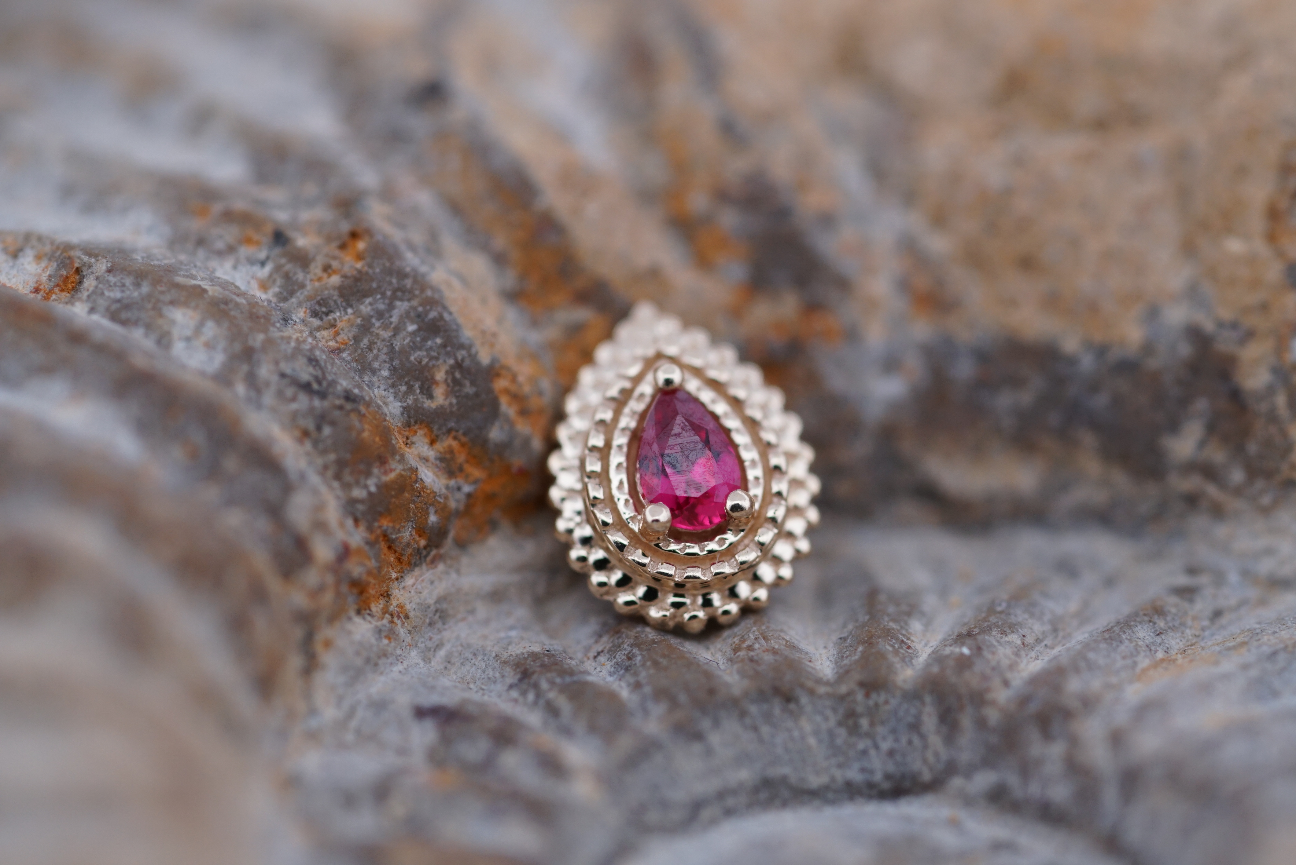 Afghan Pear (Option: Yellow Gold Ruby)