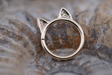 Meow Ring (Option: Yellow Gold 3/8” hammered ears)