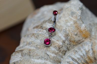 Gem Dangle Navel Curve (Option: 12g 7/16'' with 4mm prong Ruby CZ and 6mm bottom bezel with 6mm single bezel dangle)