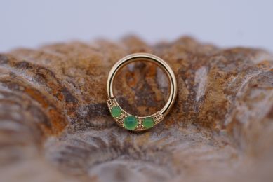 Janna Seam Ring (Option: Yellow Gold 16g 11/32'' with Chrysoprase)