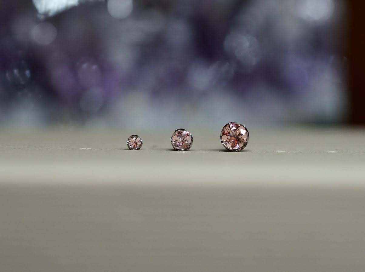 Dusty Morganite Ti Three Prong Gem (Option: 2mm threadless (18g and 16g only))